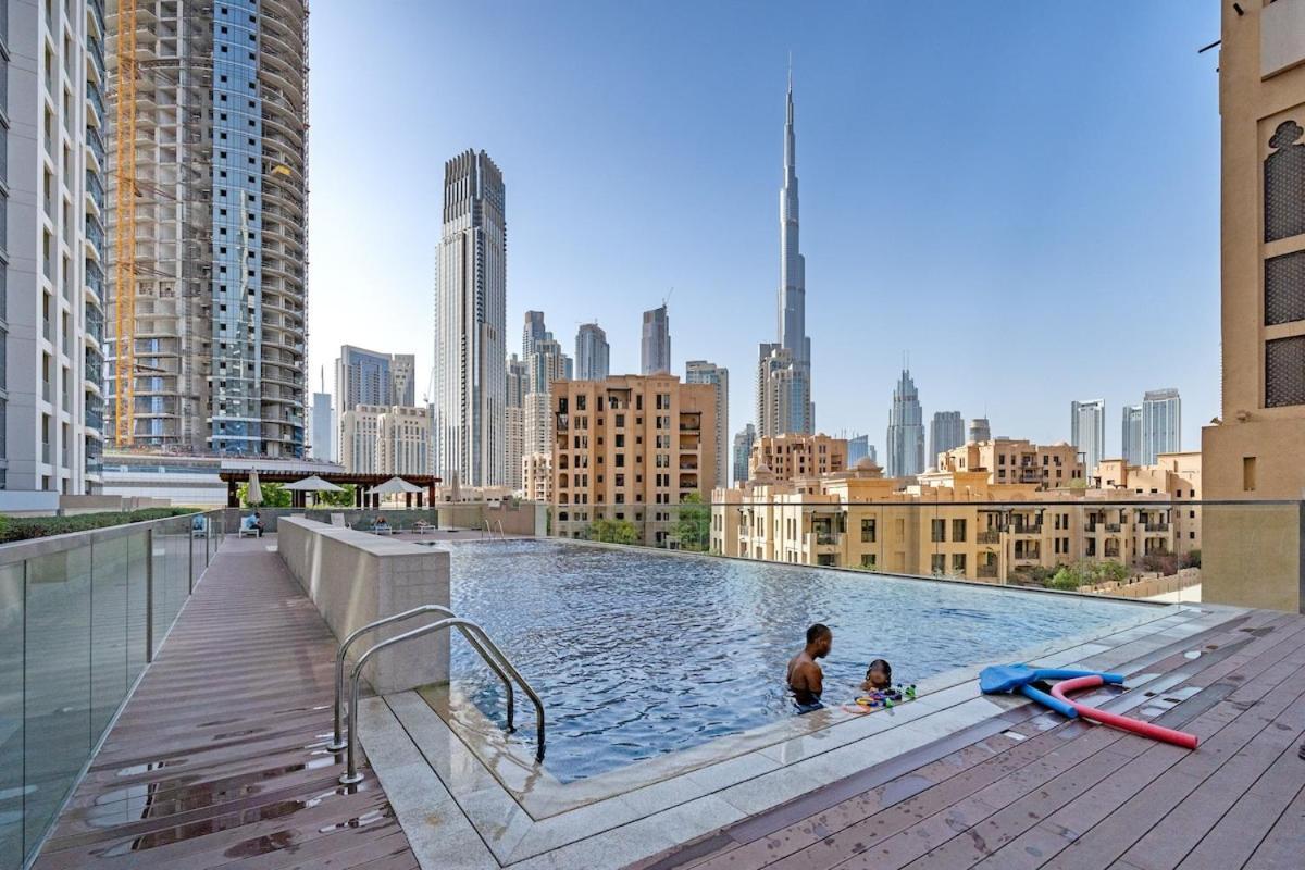 Cool 4-Bedroom Apartment With Burj Views At Bellevue Tower In Downtown Dubai Eksteriør bilde