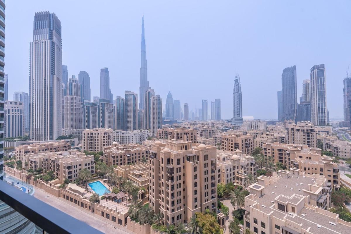 Cool 4-Bedroom Apartment With Burj Views At Bellevue Tower In Downtown Dubai Eksteriør bilde