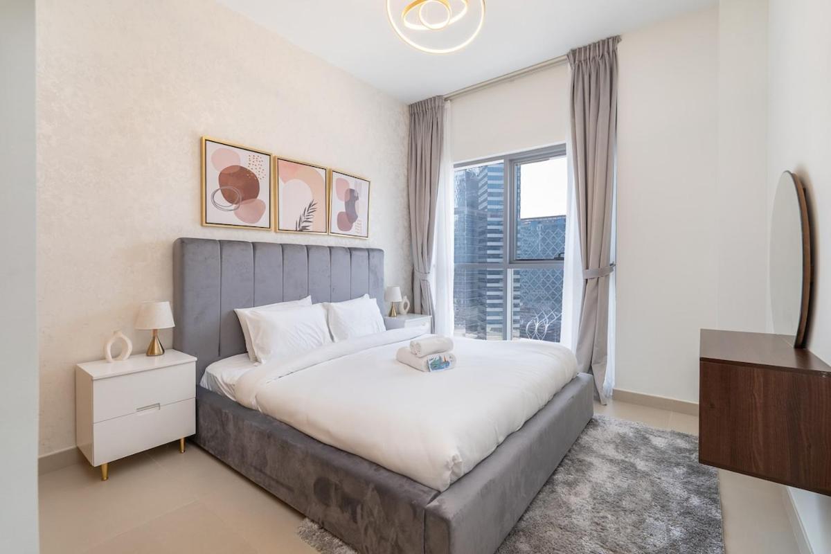 Cool 4-Bedroom Apartment With Burj Views At Bellevue Tower In Downtown Dubai Eksteriør bilde